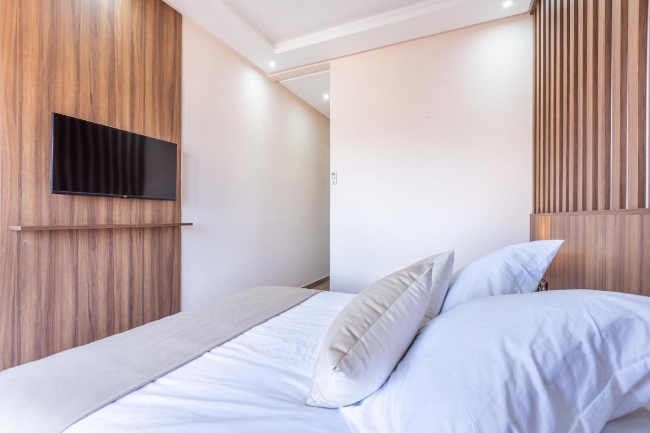 New! Superbe Appartement A Majorelle,Terrace,Iptv. Marrakesh Eksteriør billede